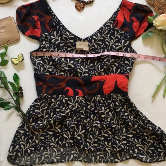 Vanessa Virginia | Empire Waist Cap Sleeved Blouse - Picture 4 of 6